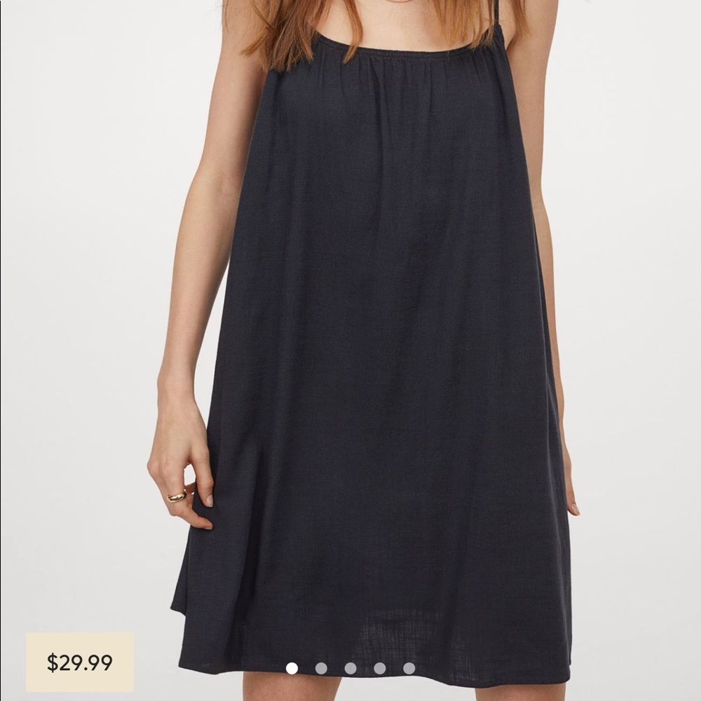H&M Wide-Cut Dress Black Sleeveless // Size M - Picture 2 of 2
